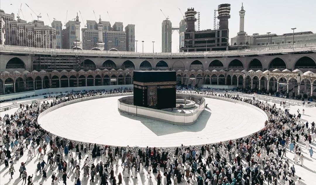 حكم الحج والعمرة عن الغير